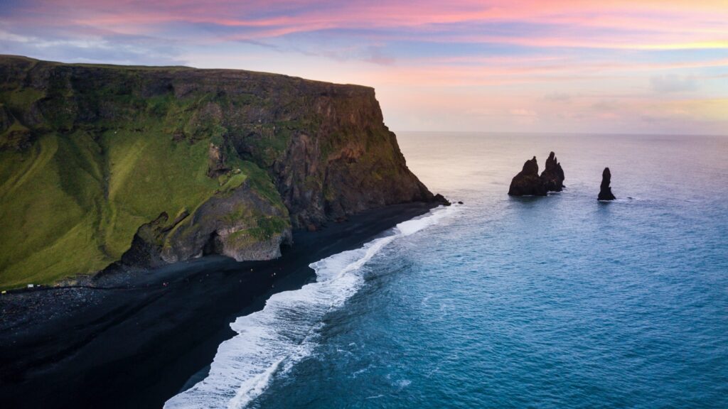 reynisfjara-best-places-in-Iceland